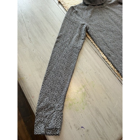 Athleta Flurry Peak Black Norwegian Gray Seamless Turtleneck Shirt Sz L - Picture 3 of 8